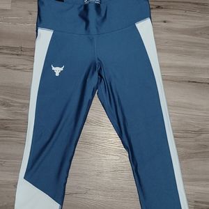 Under Armour compression leggings